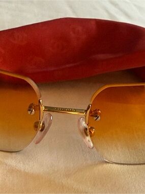 CHANEL Vintage Gold Rimless Sunglasses with Amber Gradient Lenses